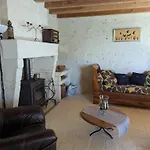 Maison Isolee Avec Piscine Privee Et Spa, Charente - Fr-1-653-4 Montignac-le-Coq