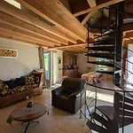 Maison Isolee Avec Piscine Privee Et Spa, Charente - Fr-1-653-4 *