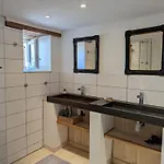 Maison Isolee Avec Piscine Privee Et Spa, Charente - Fr-1-653-4