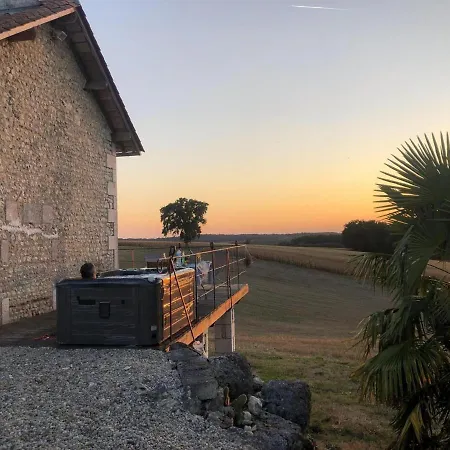 Maison Isolee Avec Piscine Privee Et Spa, Charente * Montignac-le-Coq