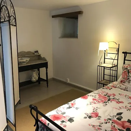 Maison Isolee Avec Piscine Privee Et Spa, Charente - Fr-1-653-4 * Montignac-le-Coq