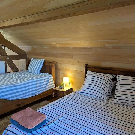 Maison Isolee Avec Piscine Privee Et Spa, Charente - Fr-1-653-4 * Montignac-le-Coq