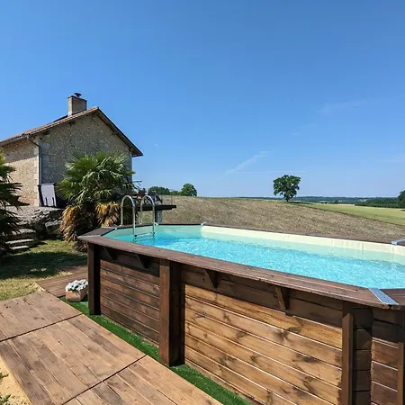 Maison Isolee Avec Piscine Privee Et Spa, Charente - Fr-1-653-4 Feriehus