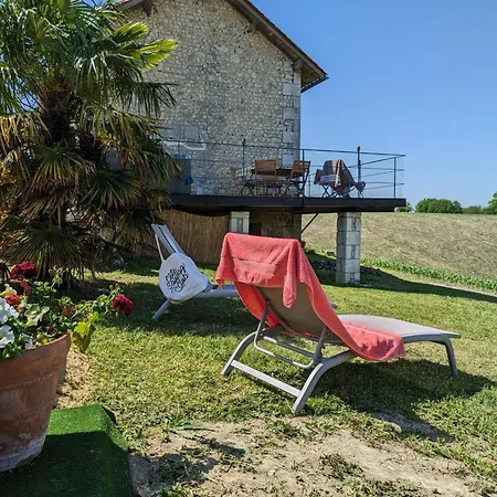 Maison Isolee Avec Piscine Privee Et Spa, Charente - Fr-1-653-4 *